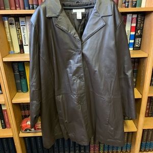 VENEZIA brown Leather Coat.